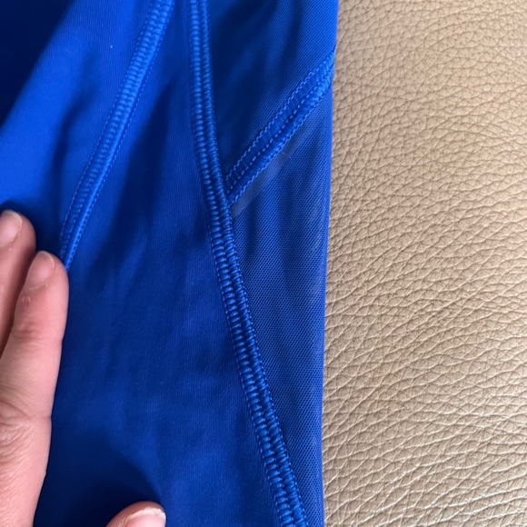 Lululemon blue crop leggings - Picture 4 of 11